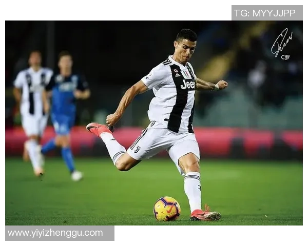 球星贴纸装点墙面足球元素打造独特热血青春运动空间 球星贴纸装点墙面足球元素打造独特热血青春运动空间