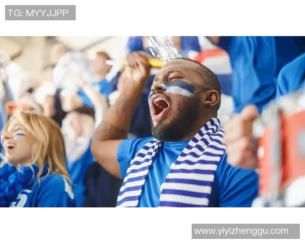 踢足球最帅的黑人球星风采展示，展现速度与力量的完美结合